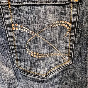 Chico's Platinum Bootcut with Bling embellished back-pockets blue Jeans